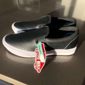 NWT Vans Classic Slip-on Shoes